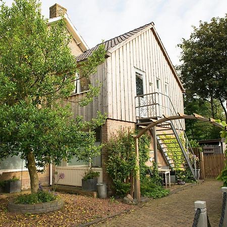 Studio Stee Van Ypey Bed and Breakfast Tytsjerk Exterior foto